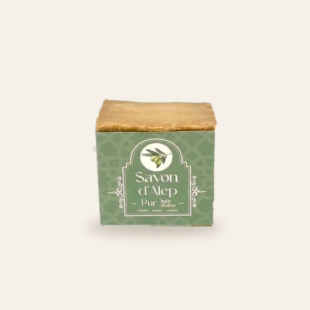 Savon d'Alep pur huile d'olive 120 g sur fond crème